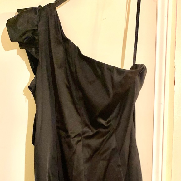 Black one shoulder Calvin Klein cocktail dress - Picture 9 of 9